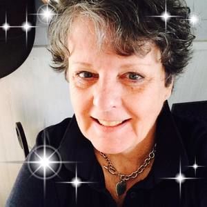 Meet your Posher, Denise